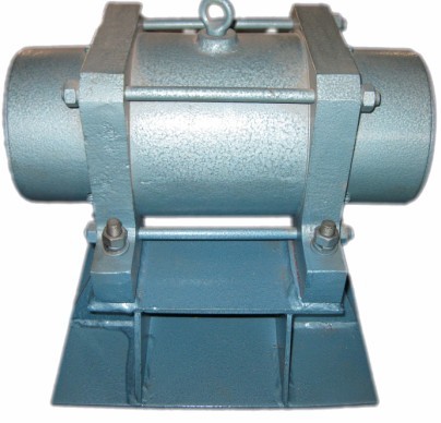 講解關(guān)于倉壁振動器的振動電機(jī)在運行中產(chǎn)生冒煙的原因